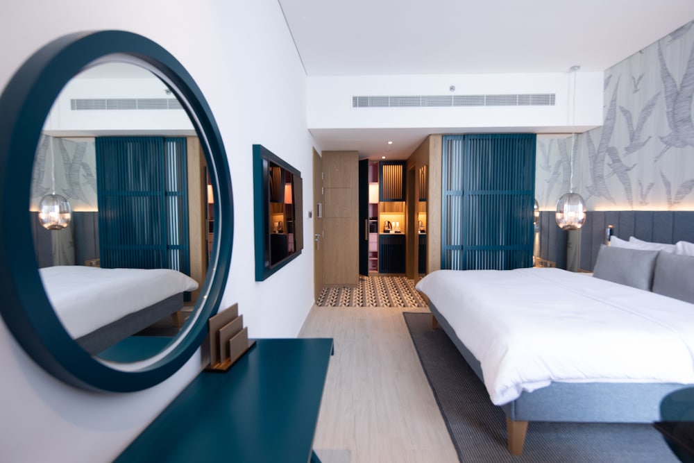 C Central Hotel and Resort The Palm — Hotel rooms in Dubai