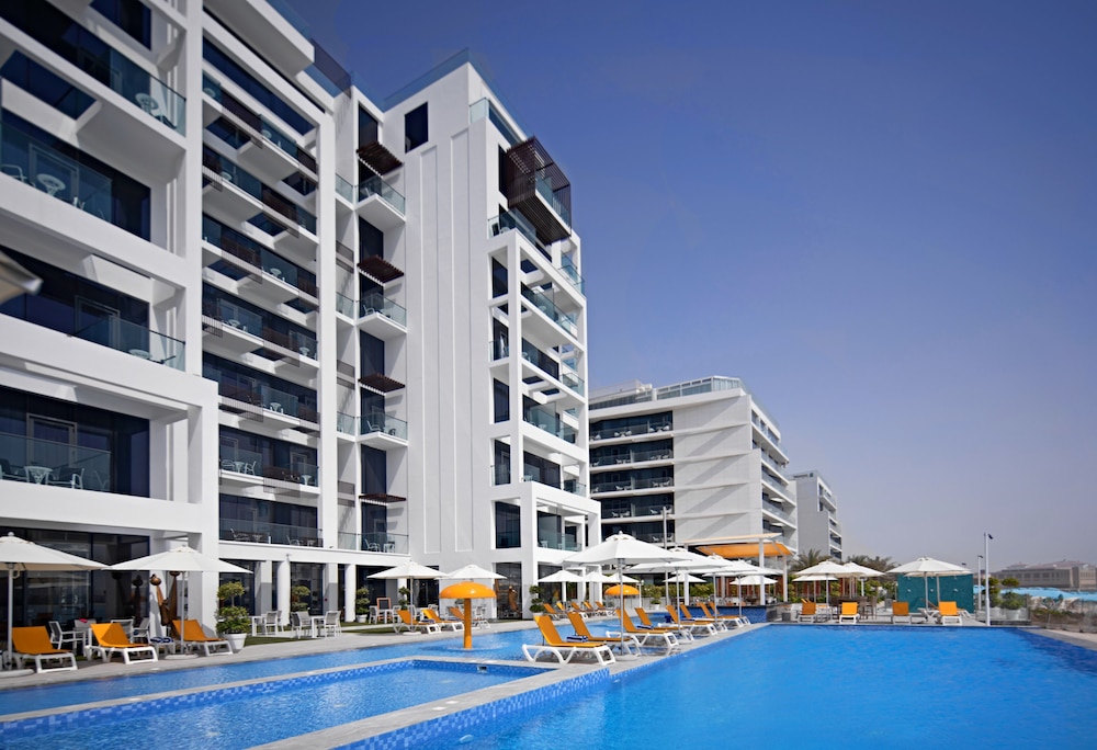 C Central Hotel and Resort The Palm — Main photo in Dubai