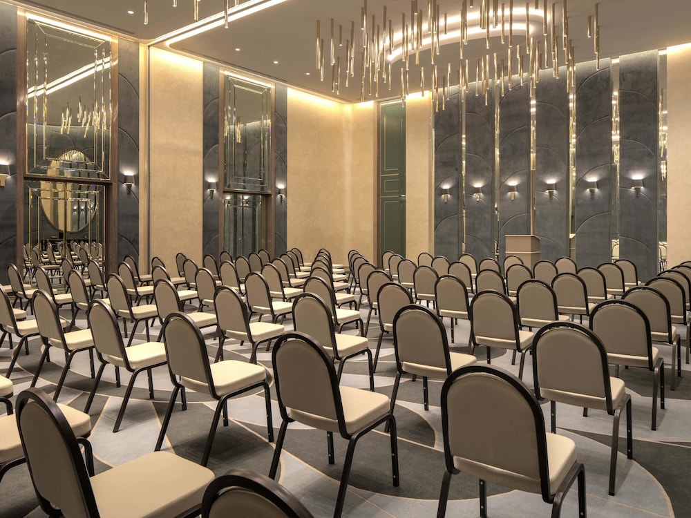 Hyde Hotel Dubai — Hotel building in Dubai