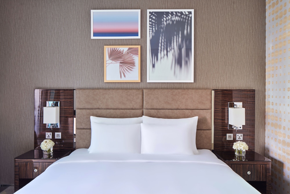 Hyde Hotel Dubai — Hotel rooms in Dubai