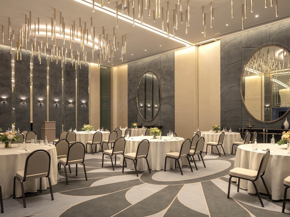 Hyde Hotel Dubai — Restaurant & bars in Dubai