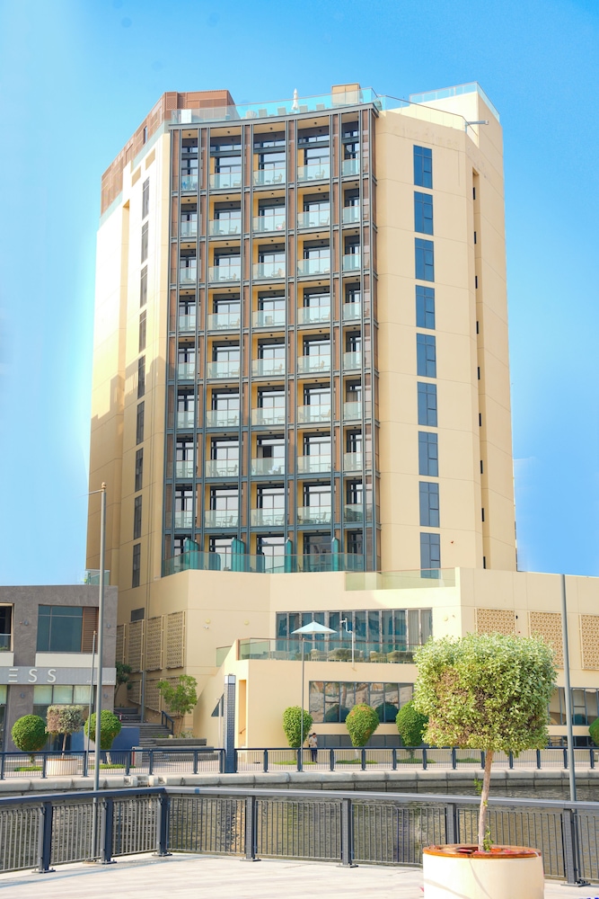 Pavilion Hotel Al Jaddaf Managed by Nooa — Hotel building in Dubai