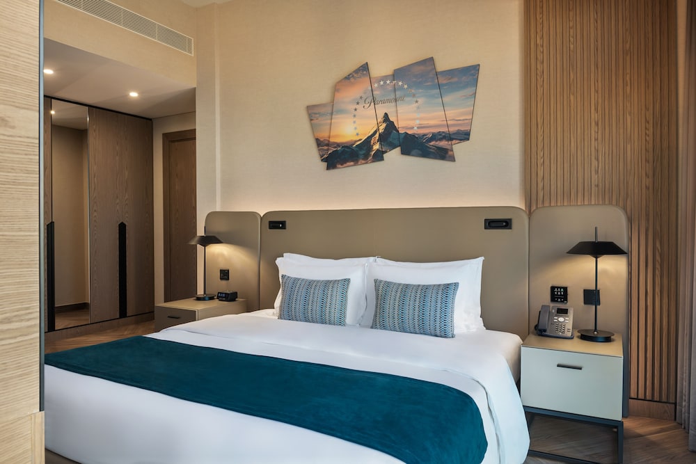 Paramount Hotel Midtown — Hotel rooms in Dubai