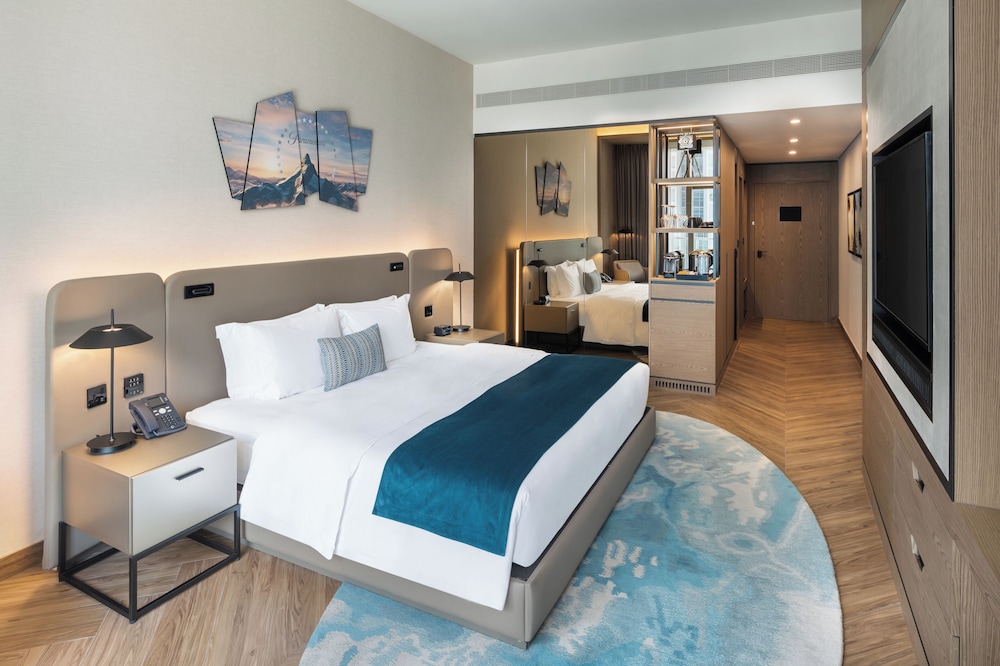 Paramount Hotel Midtown — Hotel rooms in Dubai