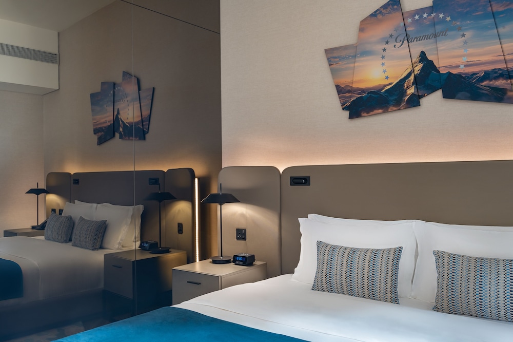 Paramount Hotel Midtown — Hotel rooms in Dubai