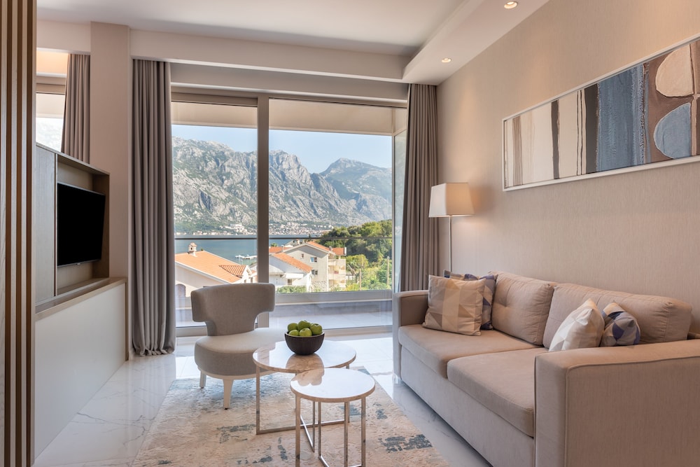 Hyatt Regency Kotor Bay Resort — Hotel rooms in Kotor, Kotor Municipality