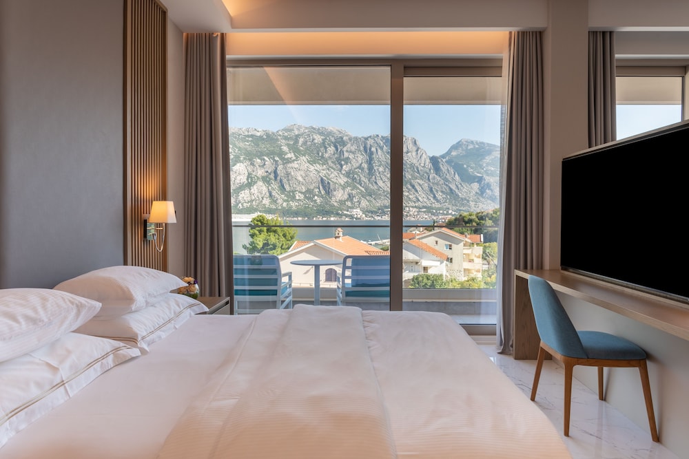 Hyatt Regency Kotor Bay Resort — Hotel rooms in Kotor, Kotor Municipality