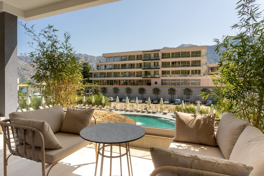 Hyatt Regency Kotor Bay Resort — Swimming pool in Kotor, Kotor Municipality