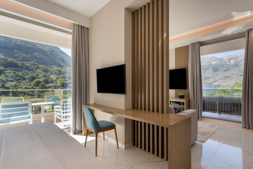 Hyatt Regency Kotor Bay Resort — Hotel rooms in Kotor, Kotor Municipality