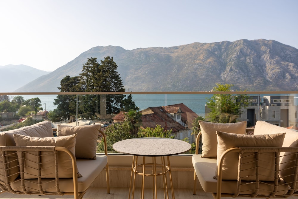 Hyatt Regency Kotor Bay Resort — Hotel rooms in Kotor, Kotor Municipality