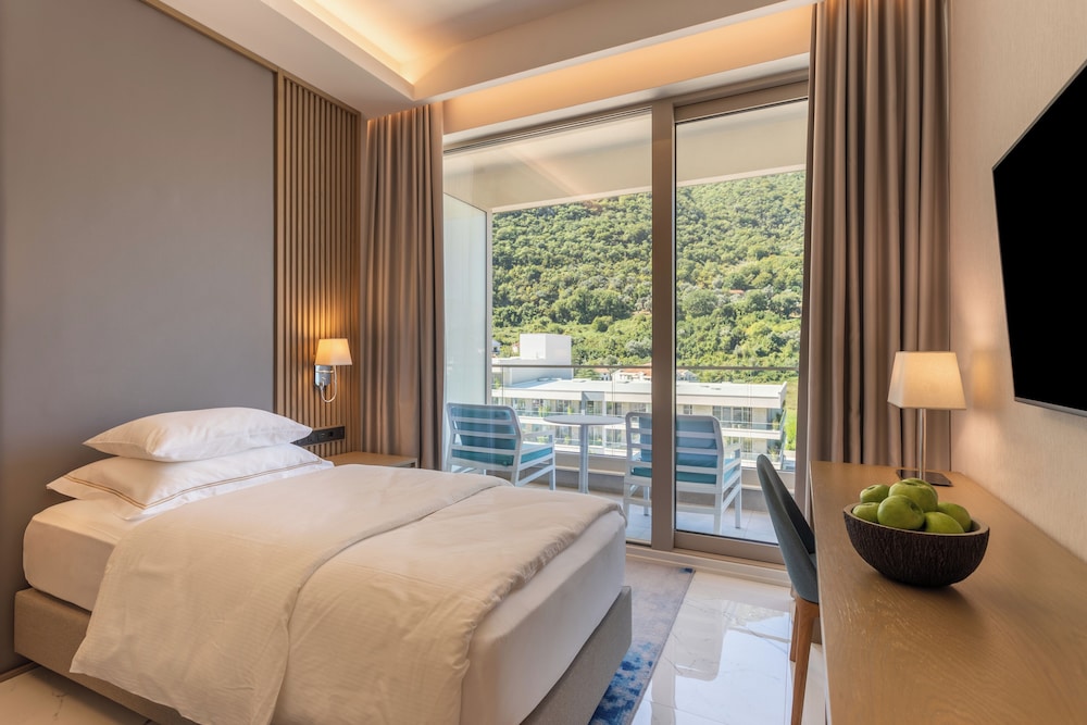 Hyatt Regency Kotor Bay Resort — Hotel rooms in Kotor, Kotor Municipality