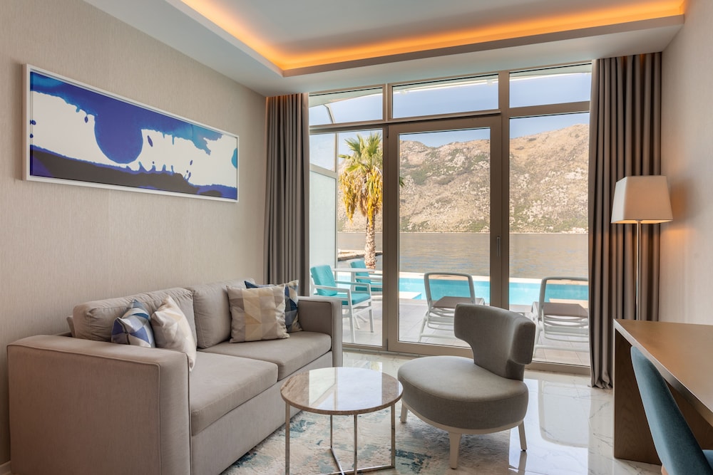 Hyatt Regency Kotor Bay Resort — Hotel rooms in Kotor, Kotor Municipality