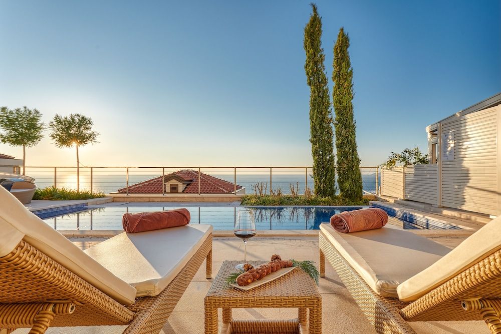 ĀNANTI Resort, Residences & Beach Club - The Leading Hotels of the World