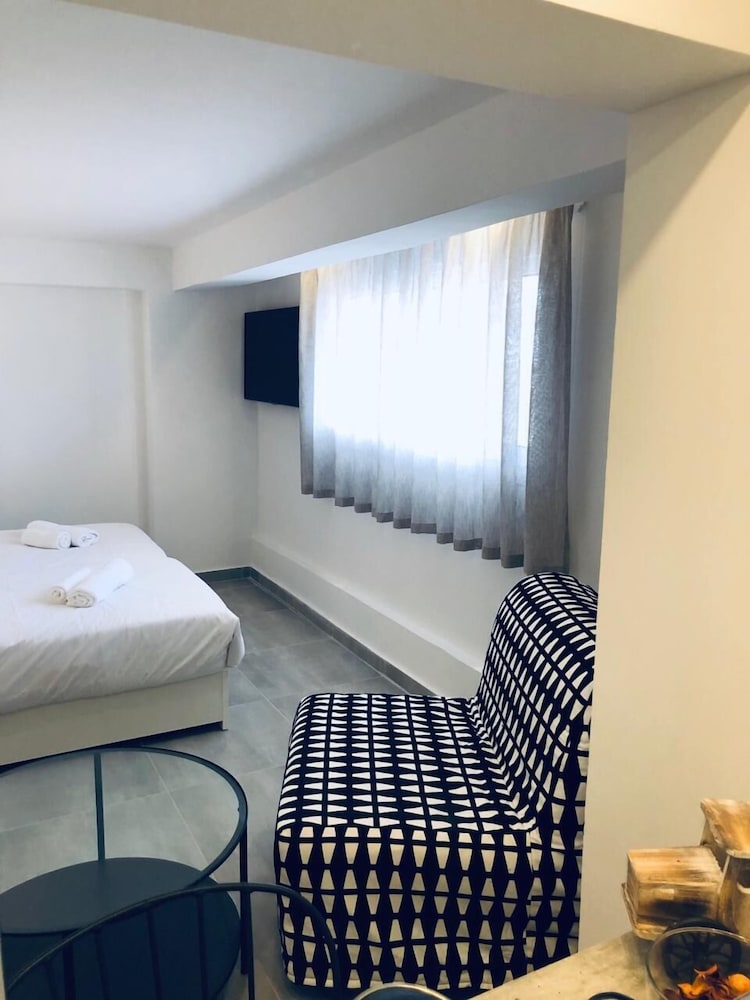 White 11 — Hotel rooms in Larnaca, Larnaca Region