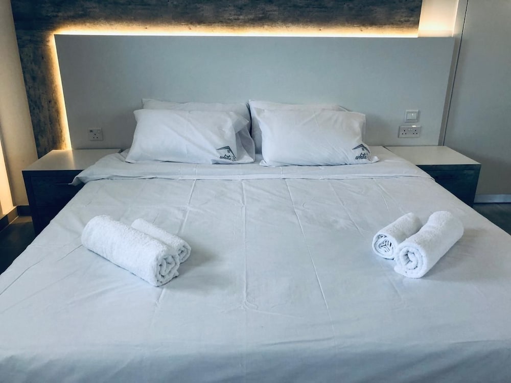 White 11 — Hotel rooms in Larnaca, Larnaca Region