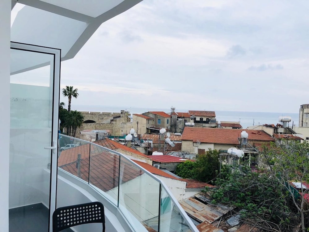White 11 — Hotel rooms in Larnaca, Larnaca Region