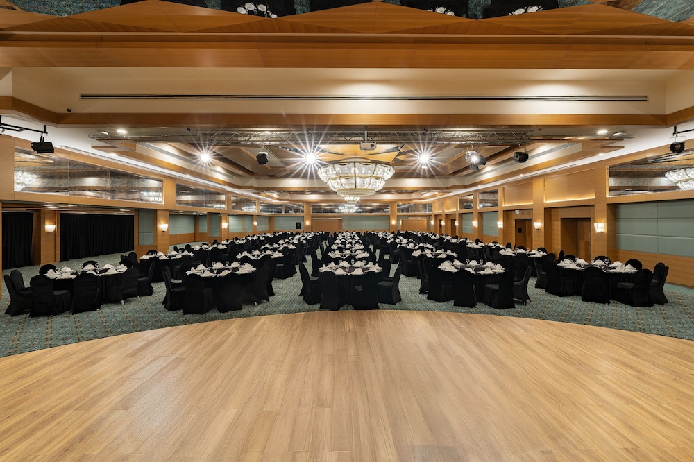 Salamis Bay Conti Hotel - All inclusive — Restaurant & bars in Trikomo, Famagusta Region