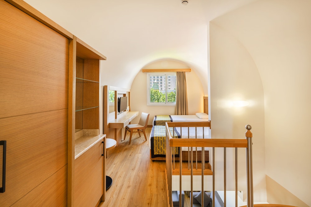 Salamis Bay Conti Hotel - All inclusive — Hotel rooms in Trikomo, Famagusta Region