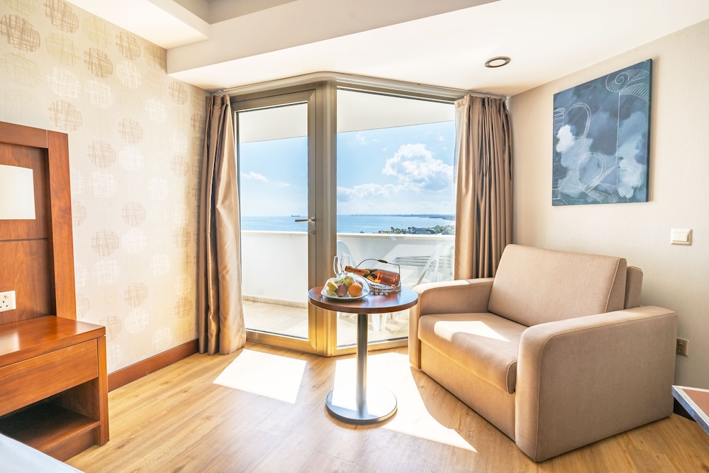 Salamis Bay Conti Hotel - All inclusive — Hotel rooms in Trikomo, Famagusta Region
