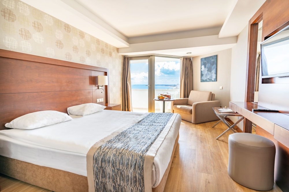 Salamis Bay Conti Hotel - All inclusive — Hotel rooms in Trikomo, Famagusta Region