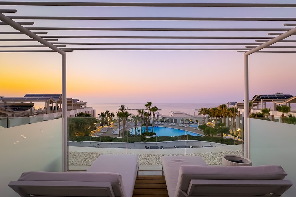 Radisson Beach Resort Larnaca - zdjęcie 2