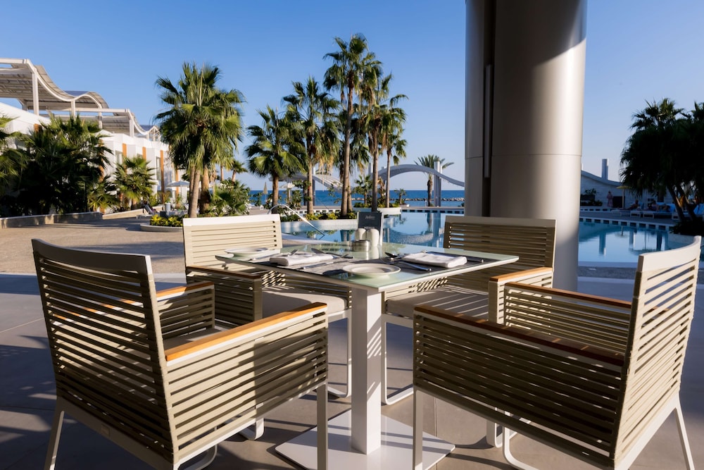 Radisson Beach Resort Larnaca — Beach in Oroklini, Larnaca Region