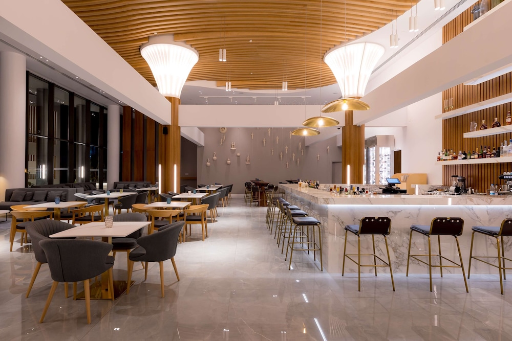 Radisson Beach Resort Larnaca — Restaurant & bars in Oroklini, Larnaca Region