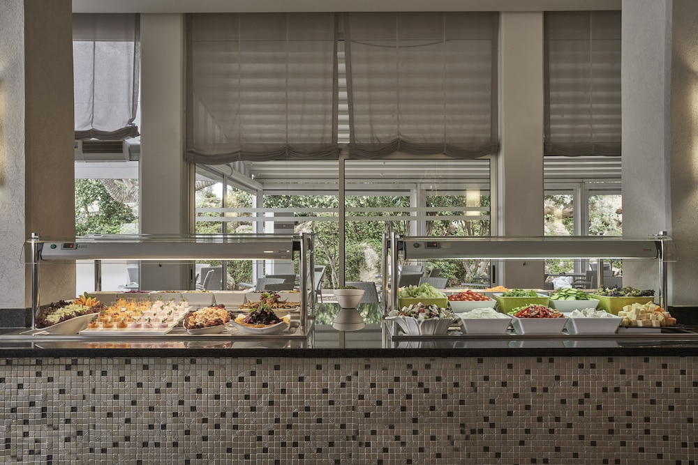 Atlantica Sea Breeze - Adults Only — Restaurant & bars in Protaras, Famagusta Region