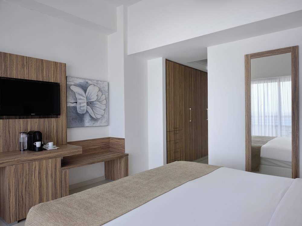 Atlantica Sea Breeze - Adults Only — Hotel rooms in Protaras, Famagusta Region