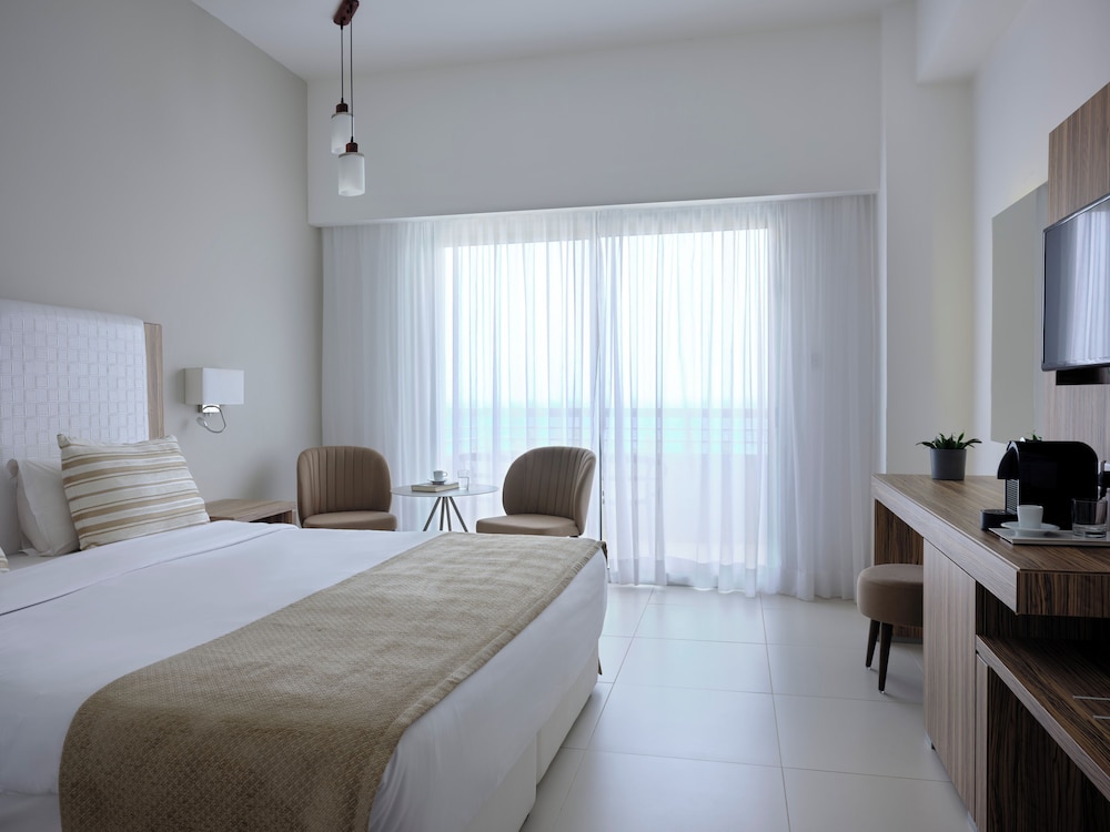 Atlantica Sea Breeze - Adults Only — Hotel rooms in Protaras, Famagusta Region