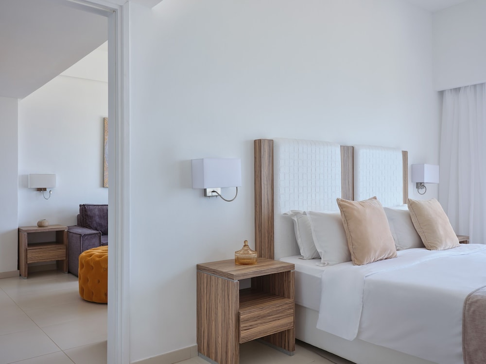 Atlantica Sea Breeze - Adults Only — Hotel rooms in Protaras, Famagusta Region