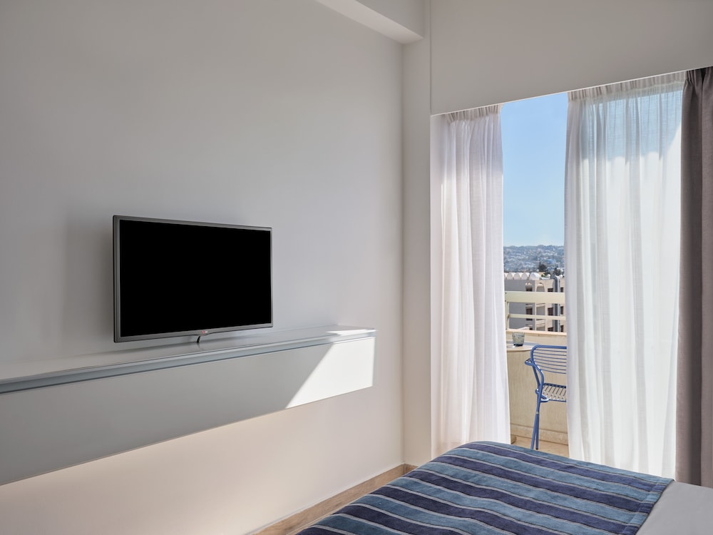 Atlantica Oasis — Hotel rooms in Limassol, Limassol Region