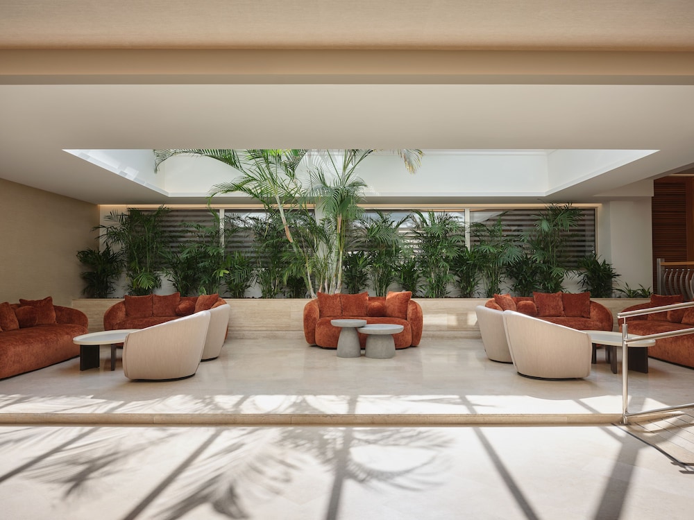 Atlantica Oasis — Hotel building in Limassol, Limassol Region
