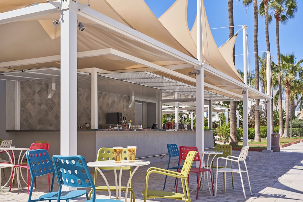 Atlantica Oasis — Restaurant & bars in Limassol, Limassol Region