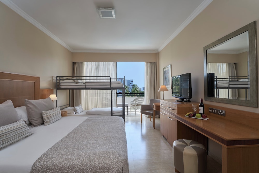 Atlantica Oasis — Hotel rooms in Limassol, Limassol Region
