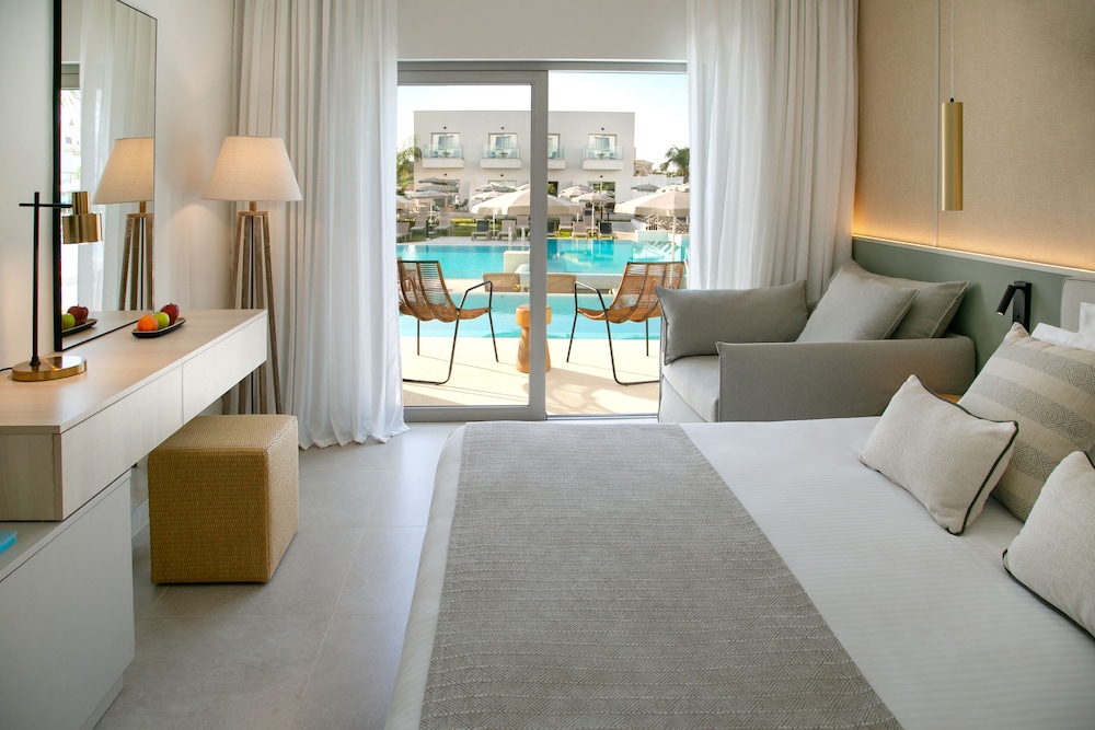 Atlantica Aqua Blue Hotel — Hotel rooms in Protaras, Famagusta Region