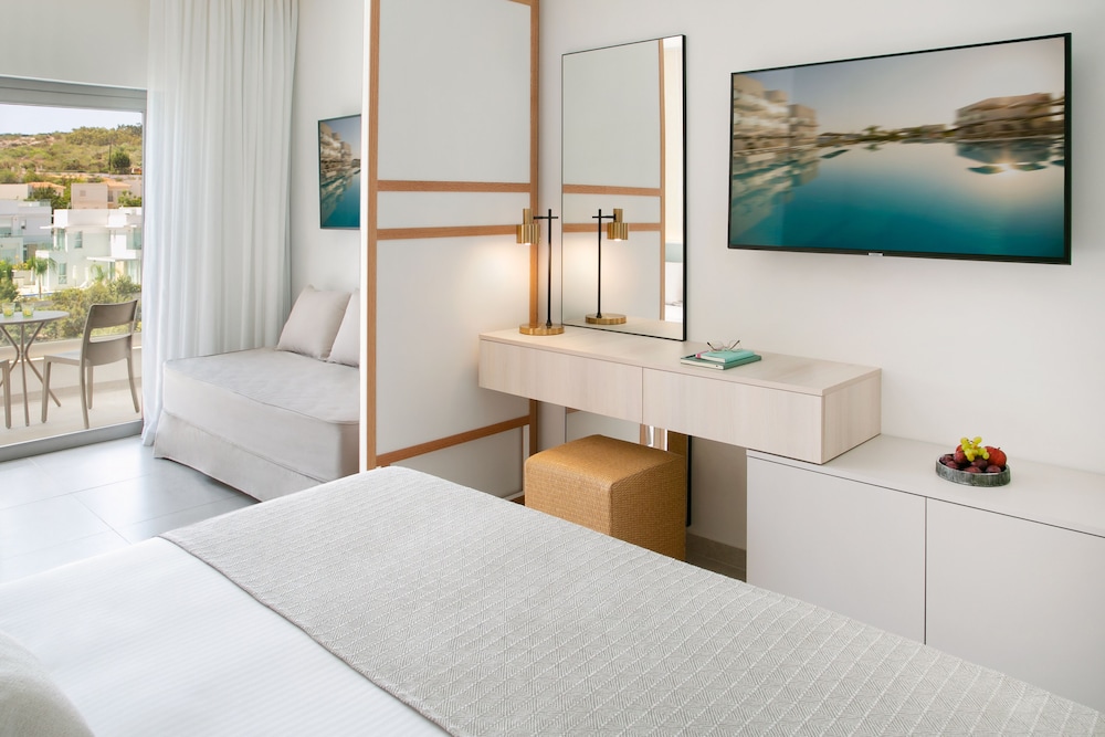 Atlantica Aqua Blue Hotel — Hotel rooms in Protaras, Famagusta Region