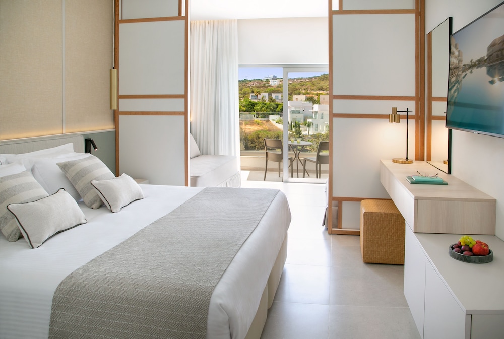 Atlantica Aqua Blue Hotel — Hotel rooms in Protaras, Famagusta Region
