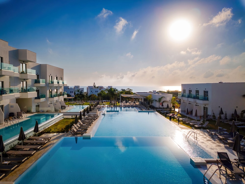 Atlantica Aqua Blue Hotel — Main photo in Protaras, Famagusta Region