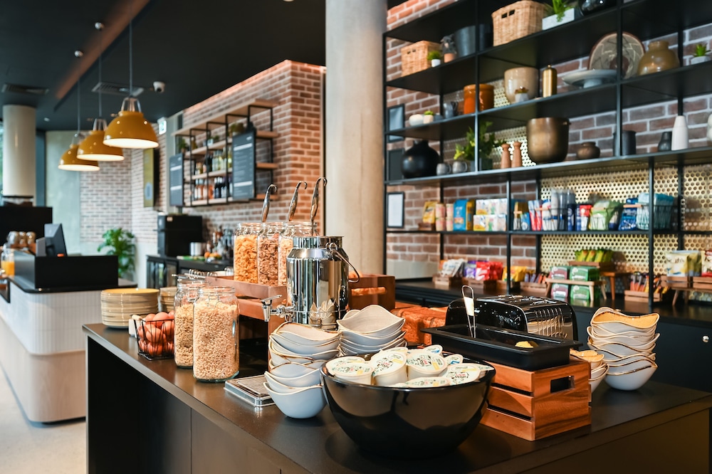 Staycity Aparthotels, Dublin, Mark Street — Restaurant & bars in Dublin, Dublin City
