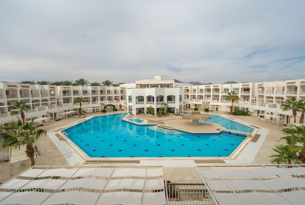 . JAZ Neo Sharks Bay - All inclusive