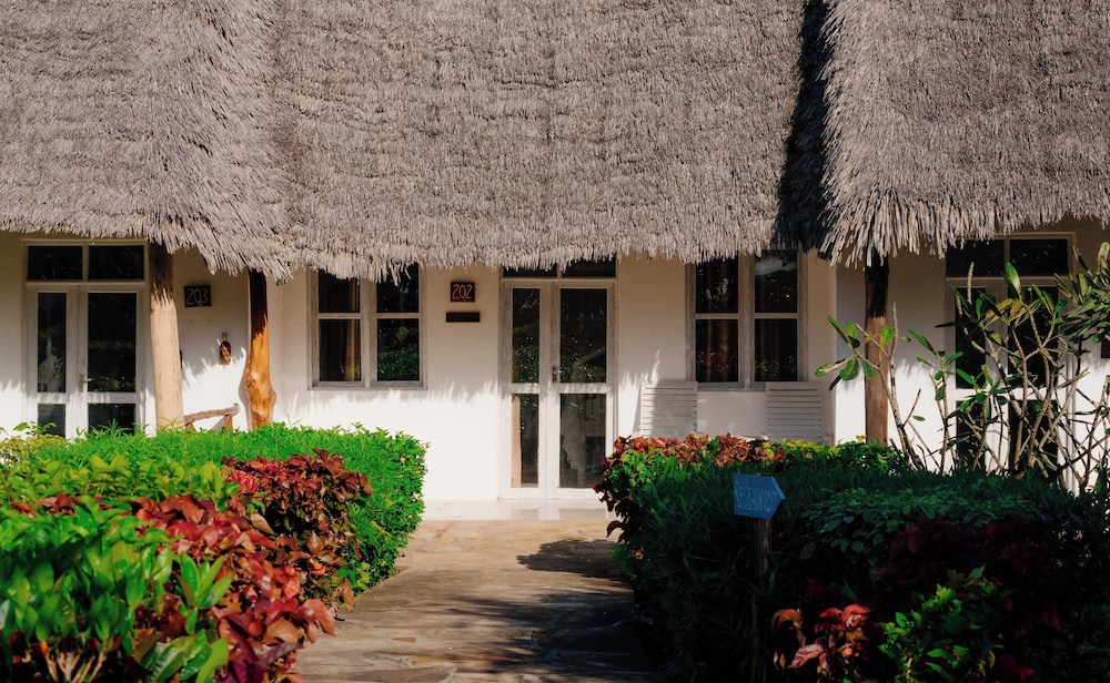 Pearl Beach Resort by Sansi — Hotel building in Michamvi, Zanzibar South