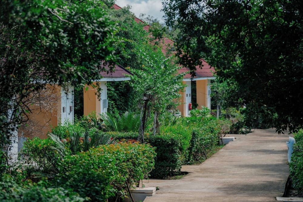 Pearl Beach Resort by Sansi — Hotel building in Michamvi, Zanzibar South