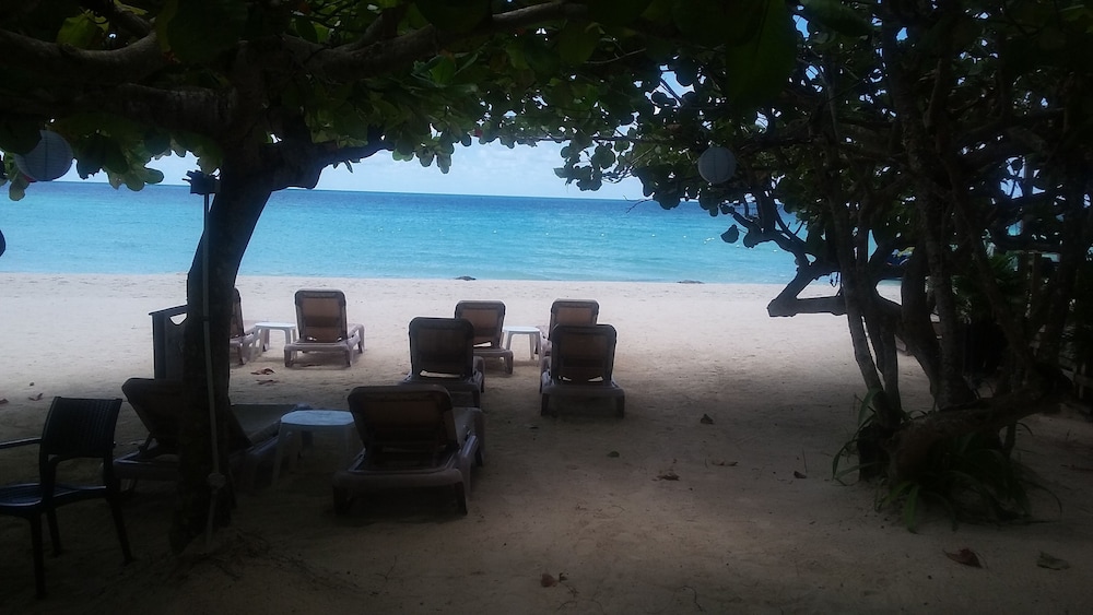 Firefly Beach Cottages and Suites — Beach in Negril