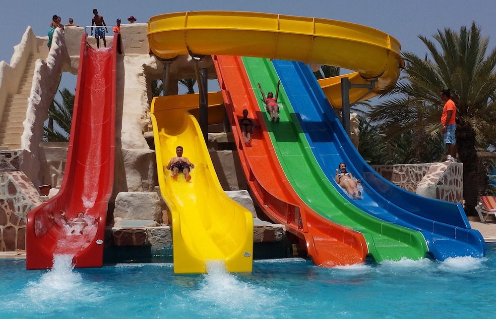 Medina Les Quatre Saisons Aqua Park Resort & Thalasso Djerba — Swimming pool in Midoun, Medenine
