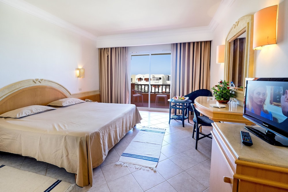 Medina Les Quatre Saisons Aqua Park Resort & Thalasso Djerba — Hotel rooms in Midoun, Medenine