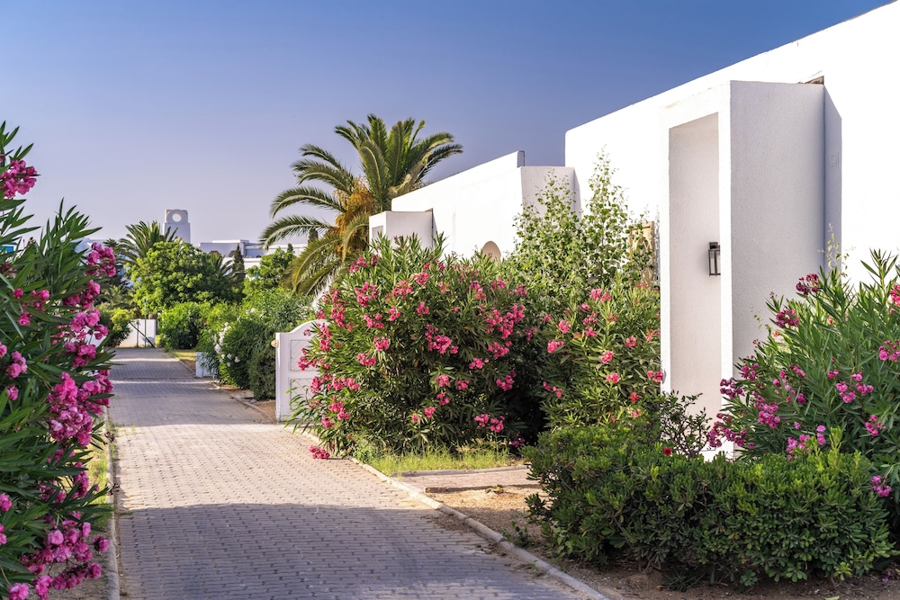 The Mirage Resort & SPA — Hotel building in Hammamet, Nabeul