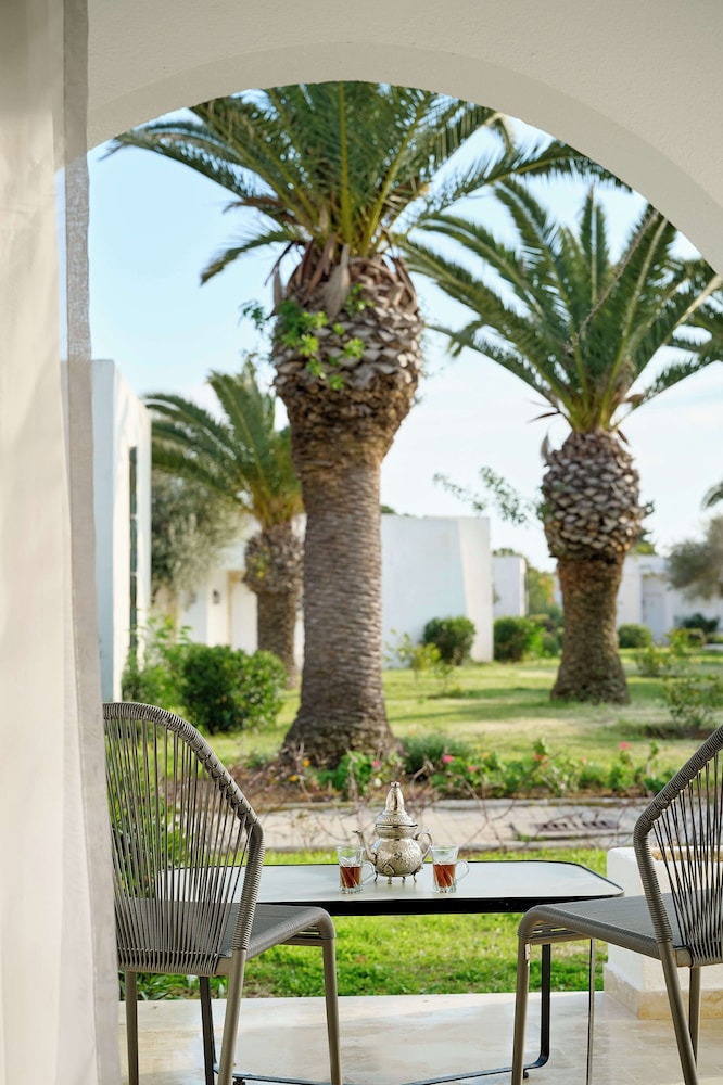 The Mirage Resort & SPA — Hotel building in Hammamet, Nabeul