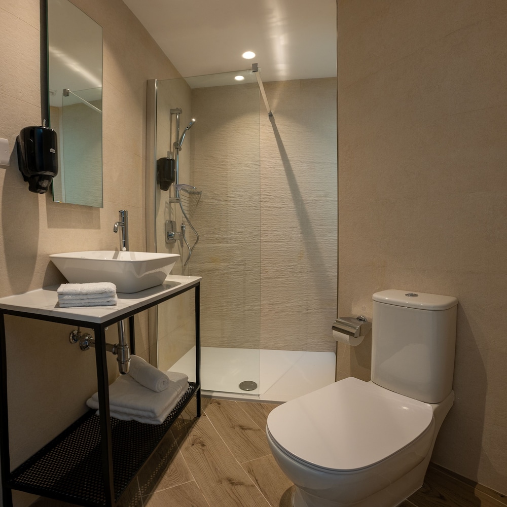 Ta' Tereza In Manwel Dimech — Hotel rooms in Sliema, Malta Island