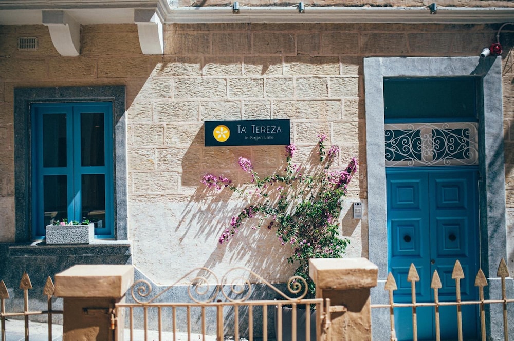 Ta' Tereza In Manwel Dimech — Hotel building in Sliema, Malta Island